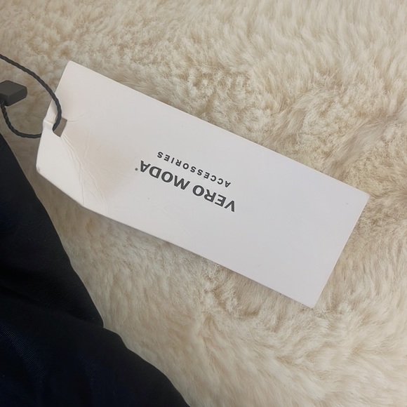 Bathing suit - Picture 6 of 7